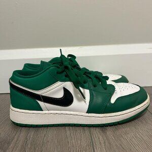 Jordan 1 Low Pine Green - Size 7Y